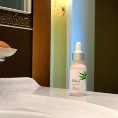 instanatural eye serum