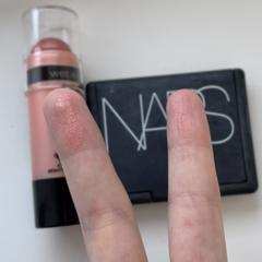 wet n wild peach bums