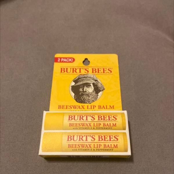  Burt's Bees Beeswax Lip Balm with Vitamin E & Peppermint 4  Pack 0.15 oz (4.25 g) Each