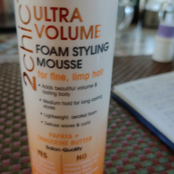 Giovanni 2chic Ultra-Volume Foam Styling Mousse with Tangerine and Papaya  Butter 7 Fluid Ounces