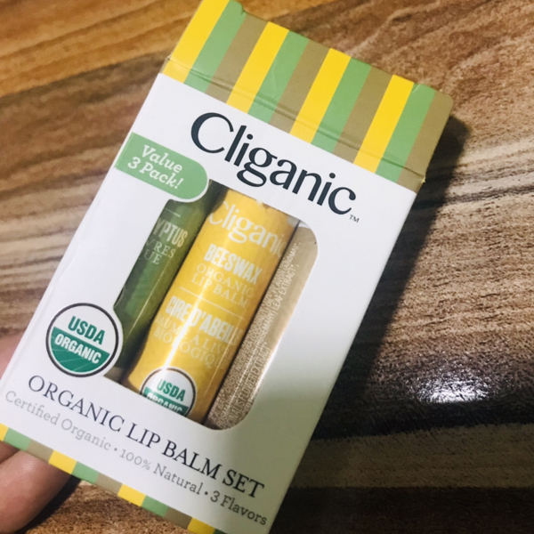 Cliganic Organic Lip Balm 6-Count Set Only $6.49 Shipped on   (Regularly $12)