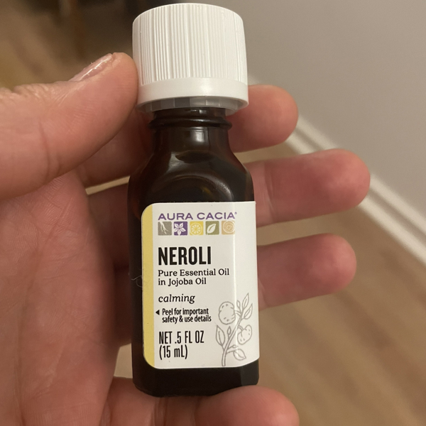 Huile essentielle de Neroli dans un mélange d'huile de Jojoba 15mL