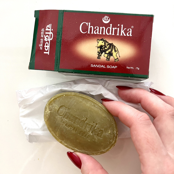 chandrika CHANDRIKA CLASSIC SOAP 150G | Cococa E-Commerce Private Limited |  Buy online | Buy chandrika, Bath-Hand-Wash online