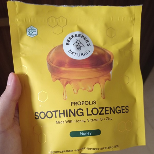 Beekeeper's Naturals Soothing Lozenges, Propolis, Honey - 14 lozenges, 50 g