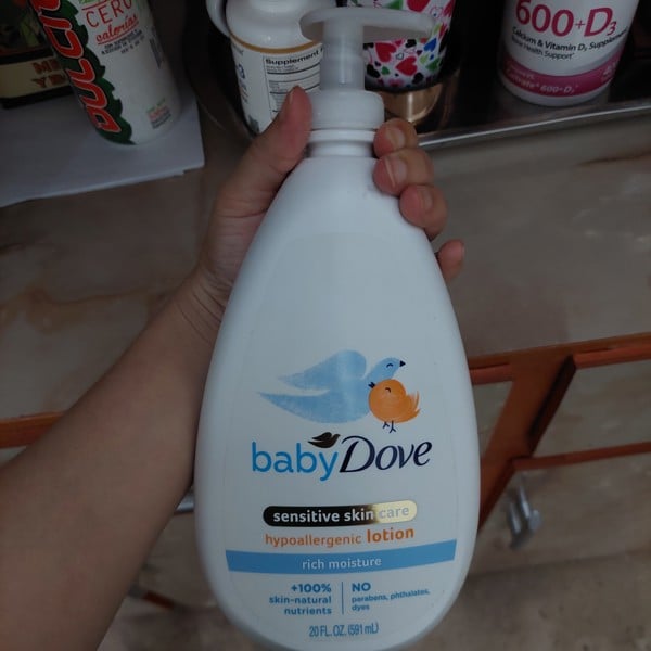 DOVE BABY GEL DE DUCHA DOSIF.4