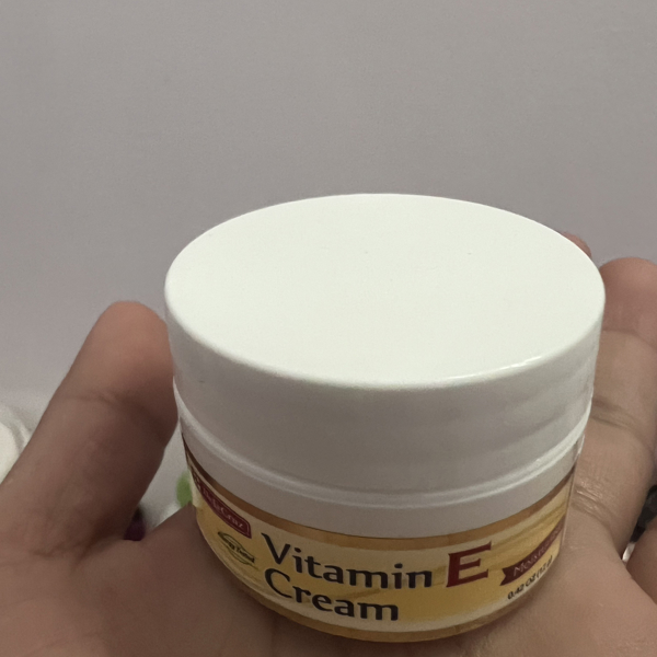 Page 1 Reviews De La Cruz Vitamin E Cream 0.42 oz 12 g iHerb