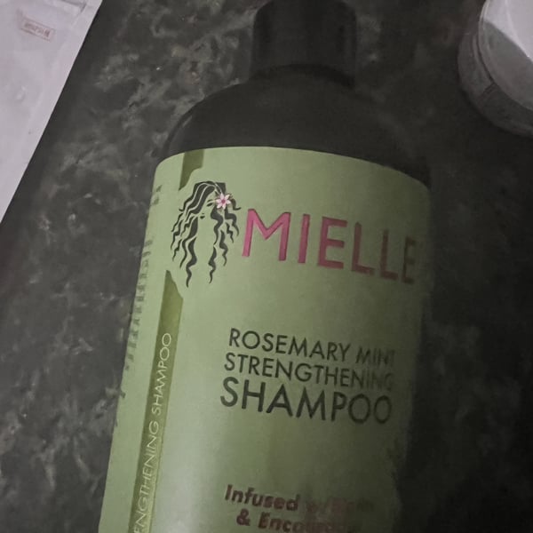Mielle Organics Rosemary Mint Strengthening Shampoo (12 oz.)