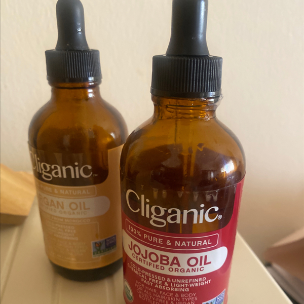 The Best-Selling Cliganic Jojoba Oil Is Just $10 at