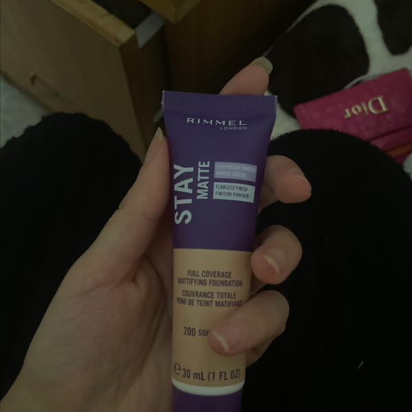 Rimmel London Stay Matte Full Coverage Mattifying Foundation 202