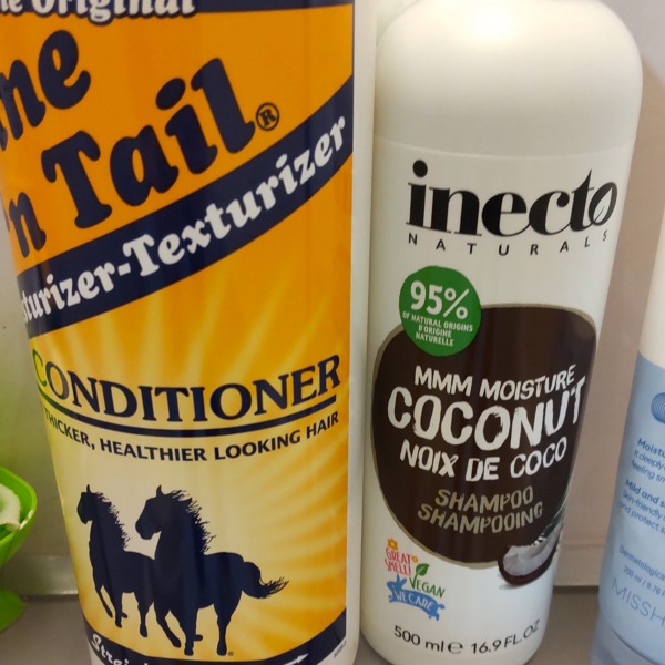 Shampoo a secco Officinalis Officinalis, Shampoo cavallo, Shampoo per  cavalli farmacia, Mane n tail shampoo recensioni